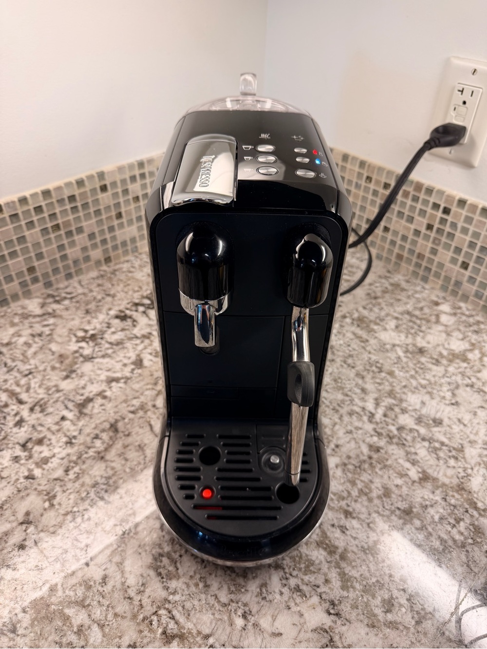 Nespresso Creatista Uno Espresso Machine
